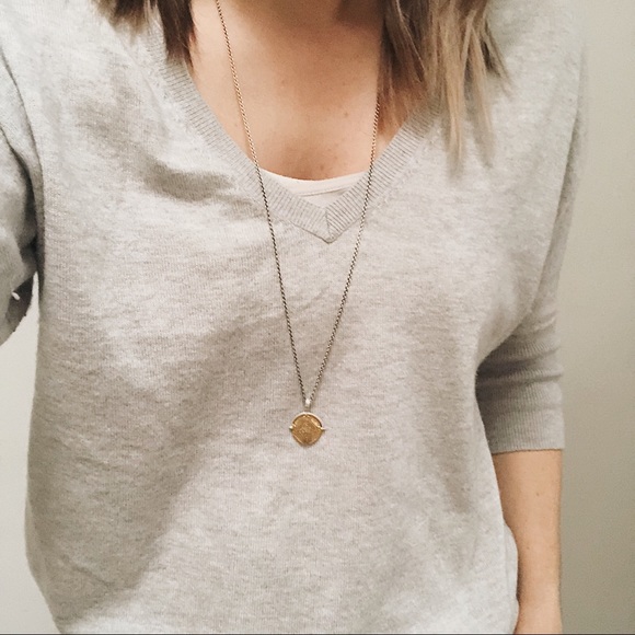 Gap v-neck sweater - Picture 2 of 3